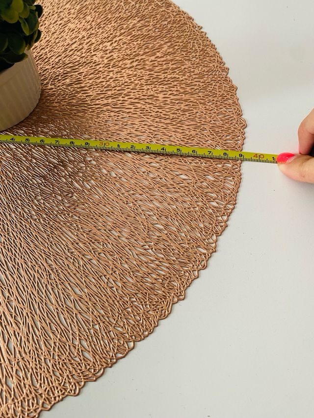 Mantel individual redondo dorado nude (40 cms)