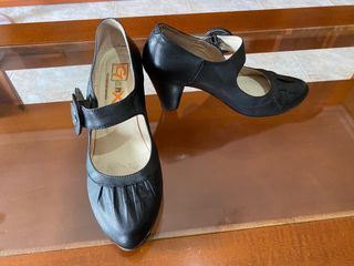 Zapatos de tacón GAN negros