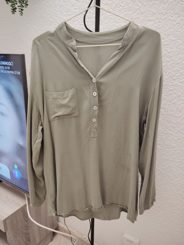 Camisa verde oliva