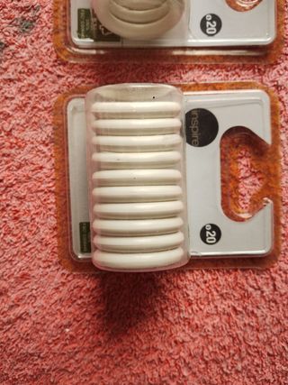 Anillas para cortinas blancas