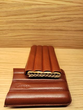Estuche para 4 puros de cuero marrón