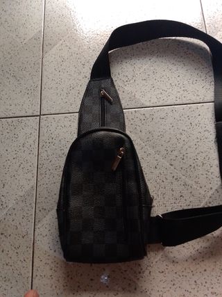 Riñonera Gucci Negra