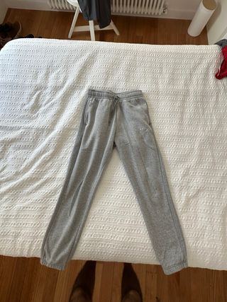 Chándal gris