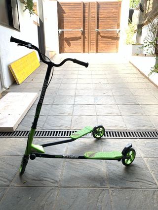Patín de 3 ruedas Super Streeter