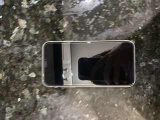 iPhone XR 128 GB con 74% salud bateria