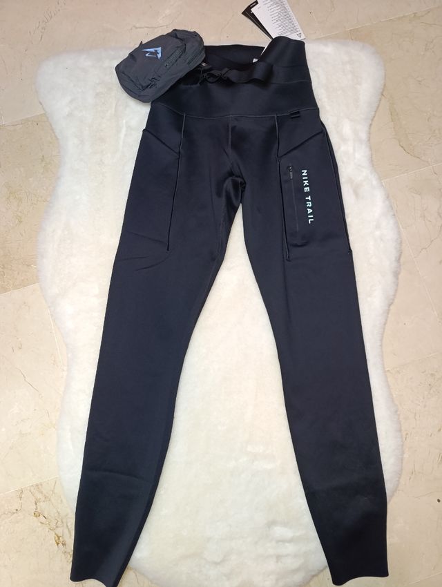 Nike Trail Legging Negros