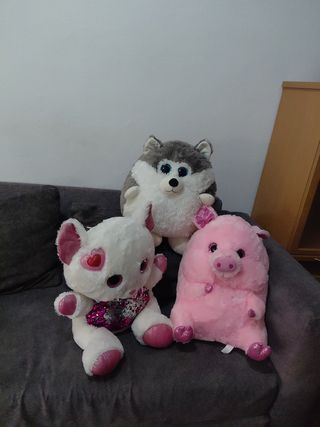 Lote de 3 peluches: perro, oso y cerdo