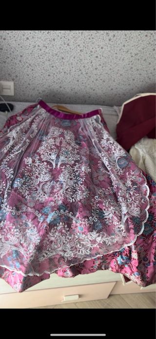 Traje de Fallera talla S en muy buen estado
