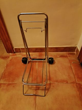 Carrito plegable para transporte.