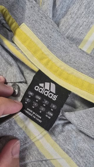 Polo Adidas Gris Rayas Amarillas