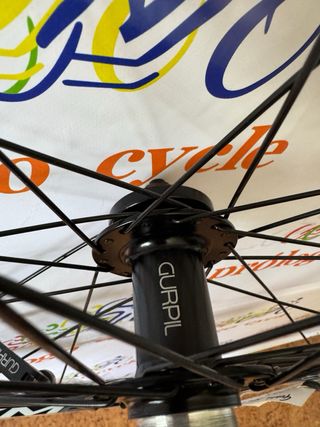 Rueda trasera 27.5 rosca y disco