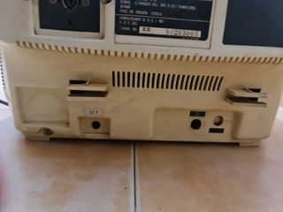 Televisor Magnasonic Amarillo Vintage