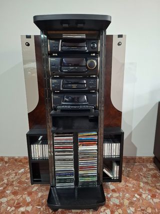 Equipo de música Technics años 90 con mueble