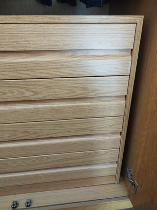 Cajonera de madera para armario