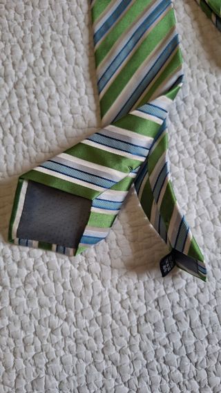 Corbata de seda a rayas