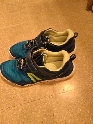 Zapatillas Decathlon niño azul/verde