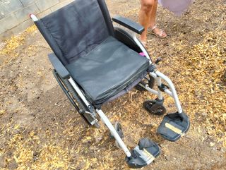 Silla de ruedas  andador y muletas