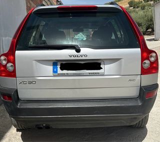 Volvo XC90 2004