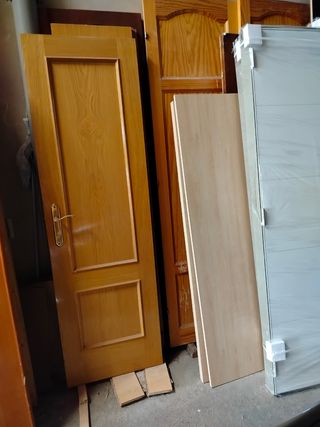 Puerta chapa madera roble