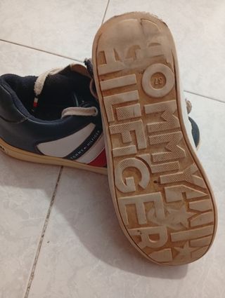 Zapatillas Tommy Hilfiger Azul y Blanco