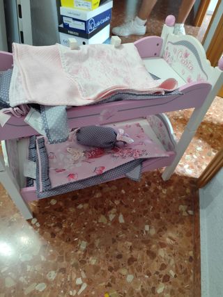 Cuna litera para muñecas rosa