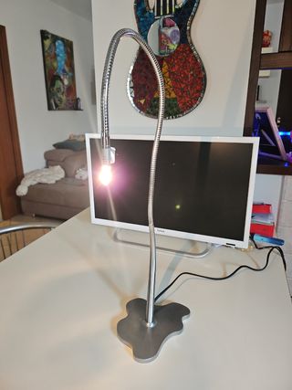 Lampada di design in metallo 