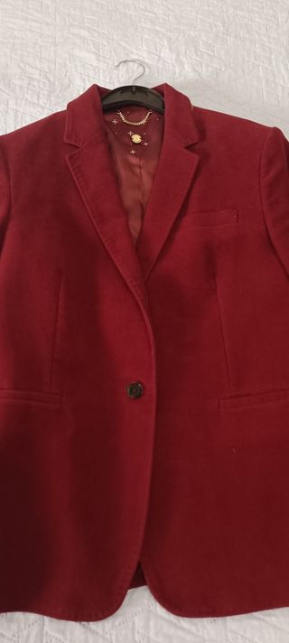 Chaqueta Massimo Dutti burdeos