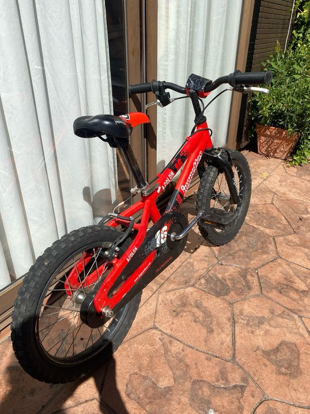 Bicicleta infantil roja 16 pulgadas