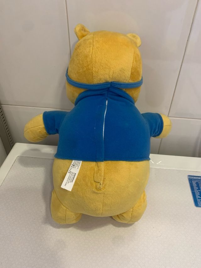 Peluche Winnie Superhéroe Disney Hablador