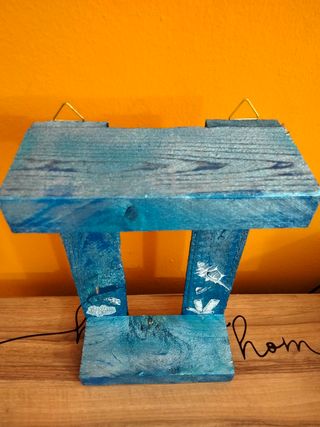 Appendi chiavi in legno decorato