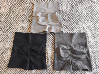 Mallas cortas Shein grises y negras Talla S