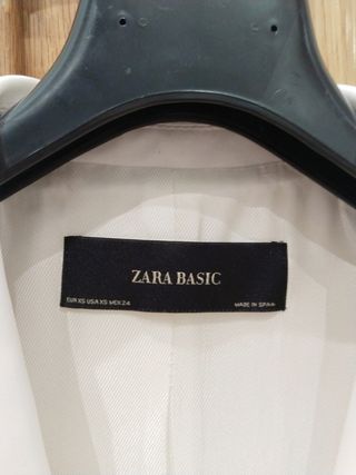 Americana Blanca Zara Basic