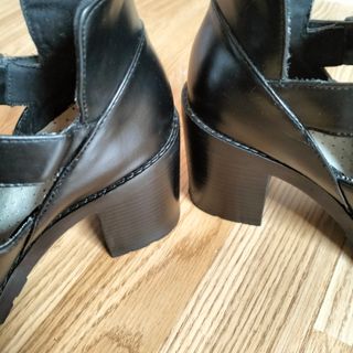 Botines negros
