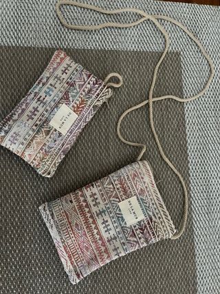 Conjunto bolsito y cartera DE LA MUR