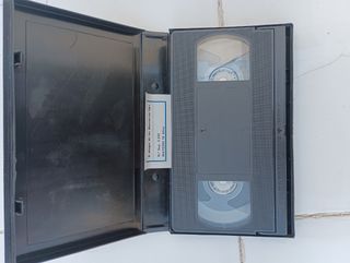 VHS El ataque de los muertos sin ojos