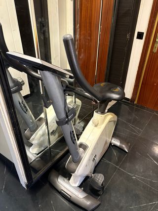 Bicicleta Estática BH Fitness