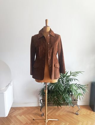 Chaqueta de piel marrón