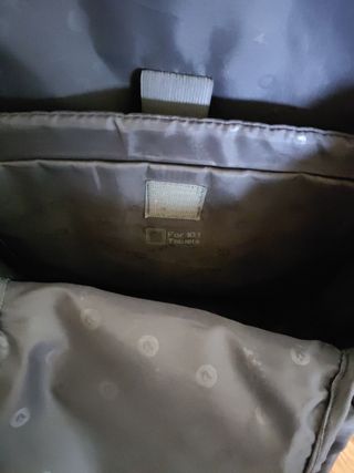 Mochila Port Designs con luz LED para bicicleta.