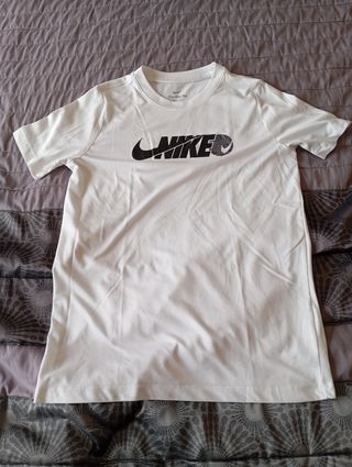 Camiseta Nike Blanca Talla XL niño