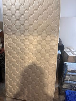 2 colchones y 2 somieres de 90cm