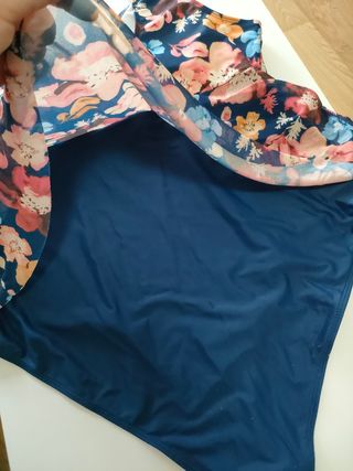 Bañador floral azul nuevo