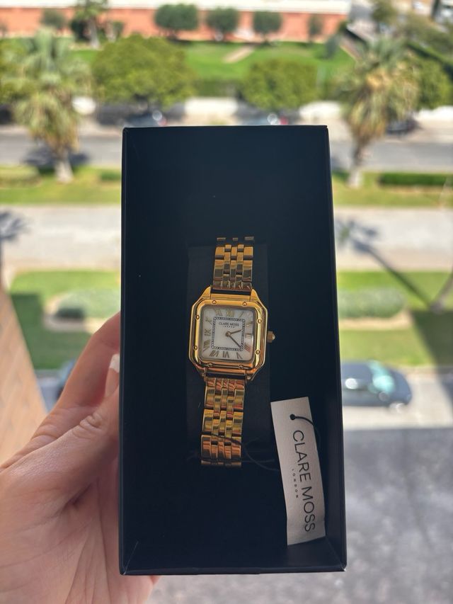 Reloj Clare Moss Dorado y Blanco