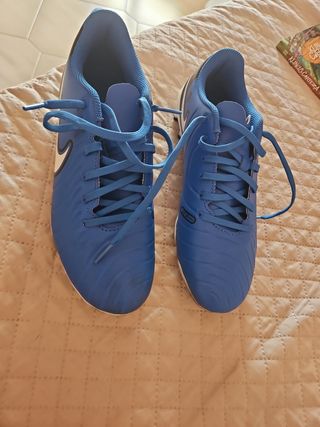 Zapatos de fútbol Nike para hombre Usado dos veces