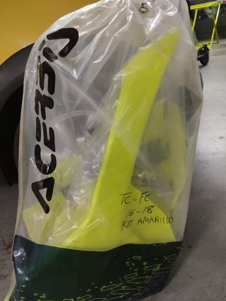 Plásticos Husqvarna TC-FC 16-18 Amarillo