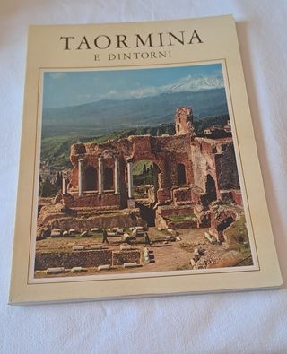 Libro "Taormina e dintorni"