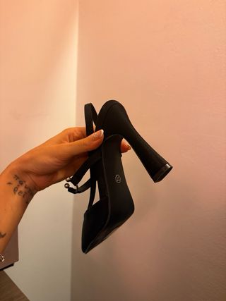 Scarpe con tacco eleganti nere