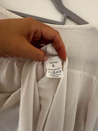Blusa blanca manga acampanada