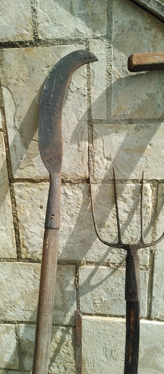 Herramientas de campo antiguas