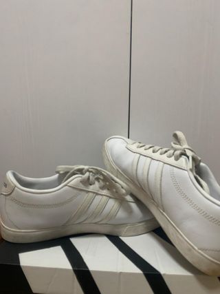 Zapatos Deportivos Adidas Blancos