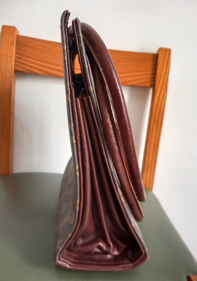 Bolso Louis Vuitton Grande Marrón